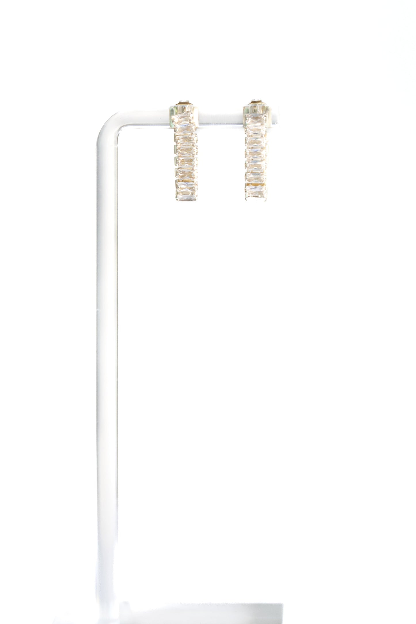 Huggie White